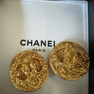 Vintage Chanel Autumn 1994 gold tone textured “CC” clip-on earrings